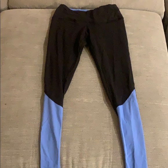 Lululemon - Picture 2 of 2